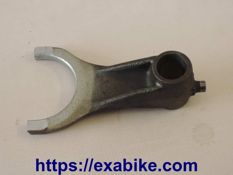 gear shifting fork Suzuki VX 800 - photo 2