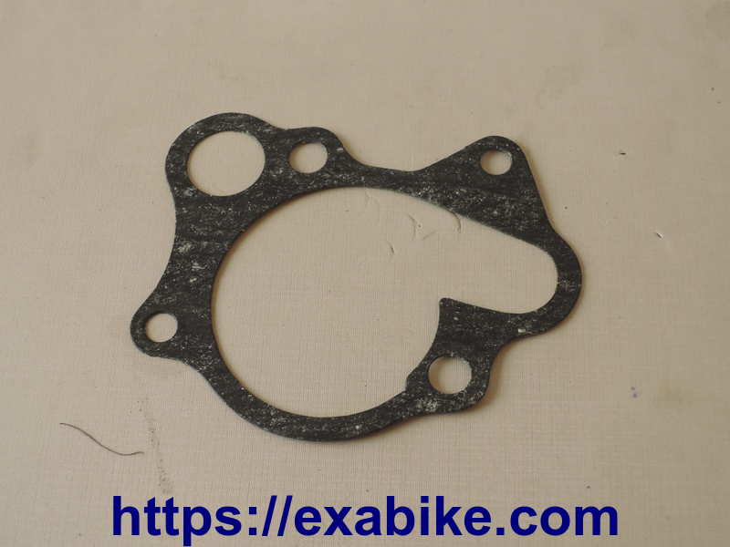 water pump cover gascket Honda CR 125 - photo 1