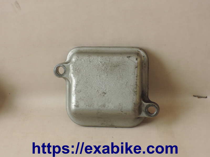 exhaust valve inspection cover Suzuki VX 800 - photo 1