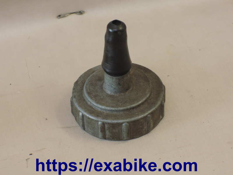 carburetor cap Voir la photo ou référence modele a identifier - photo 1
