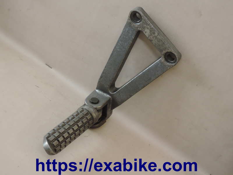 footrest, rear left Kawasaki ZX9R - photo 1