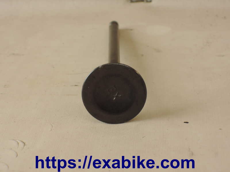 exhaust valve Suzuki Intruder 750 - photo 2