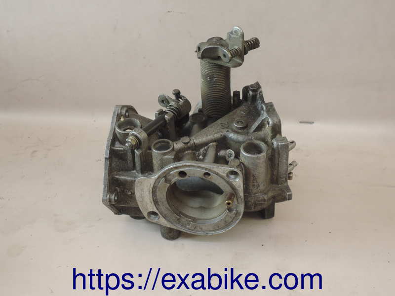 corps de carburateur Honda VFR 750 - photo 1
