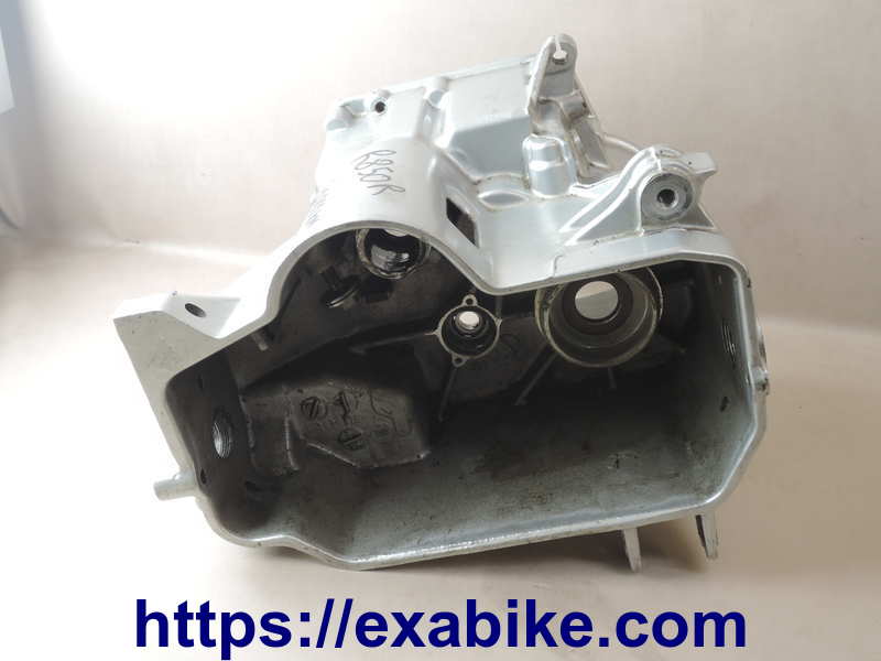 gearbox case BMW R850R - photo 2