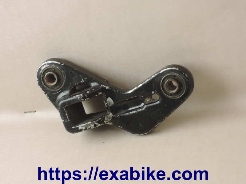 footrest bracket, front left Suzuki GSXF 600 - photo 1