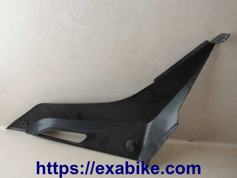 side cover, right Yamaha 125 YZF-R - photo 2