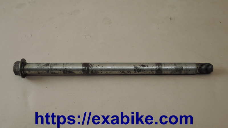 rear wheel axle Yamaha 125 YZF-R - photo 1