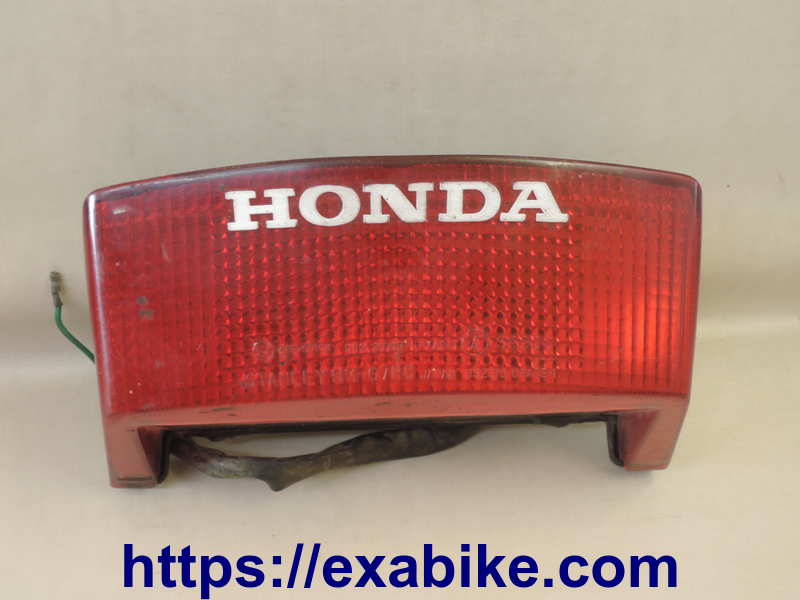 tail light Honda VF 400 F - photo 1