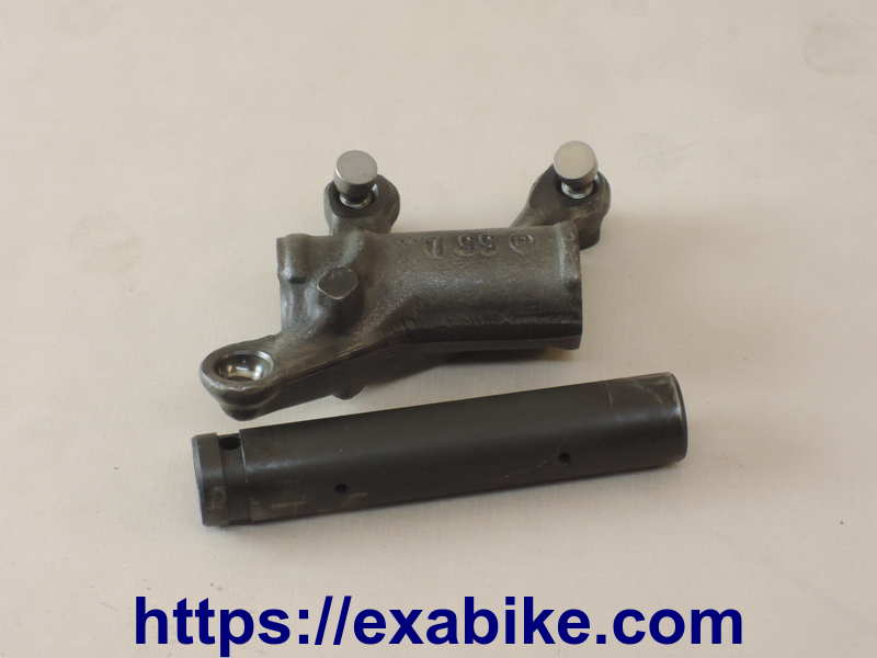 culbuteur admission BMW R1200R - photo 1