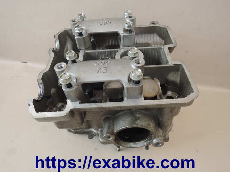 rear cylinder head Suzuki DL 1000 V-Strom - photo 2