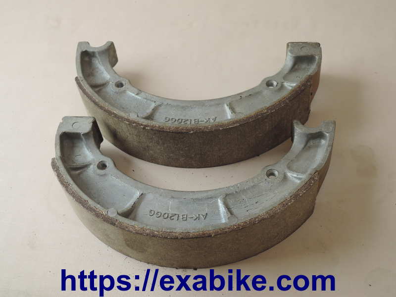 rear brake shoe Yamaha XV 1000 TR1 - photo 1