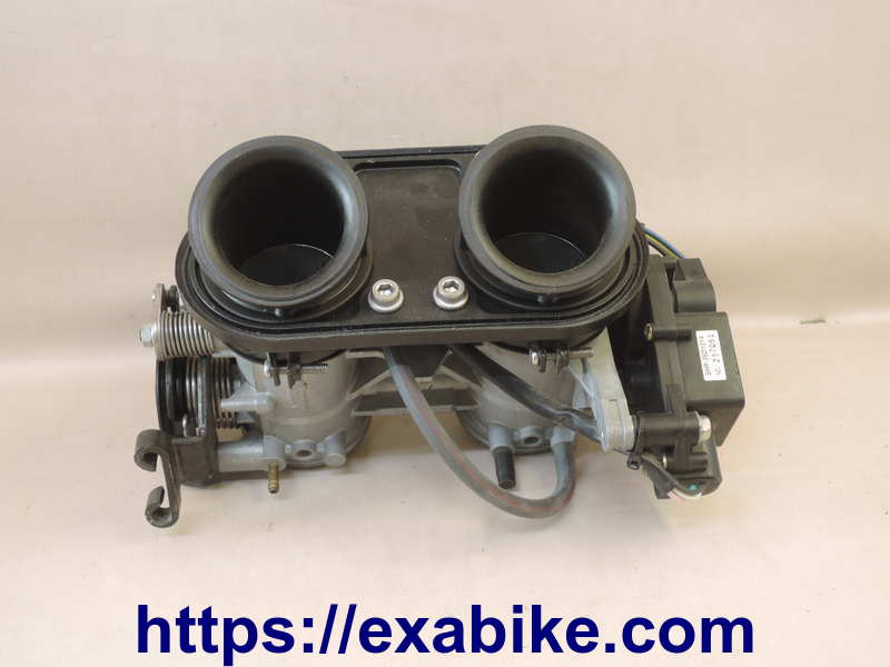 rampe à injection Kawasaki 650 Versys - photo 1