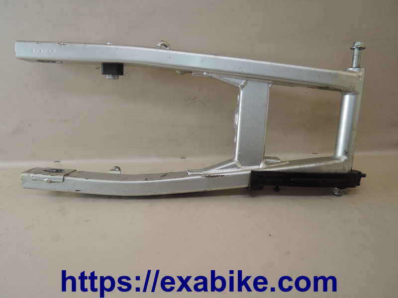 swingarm Honda CBR 125 - photo 2