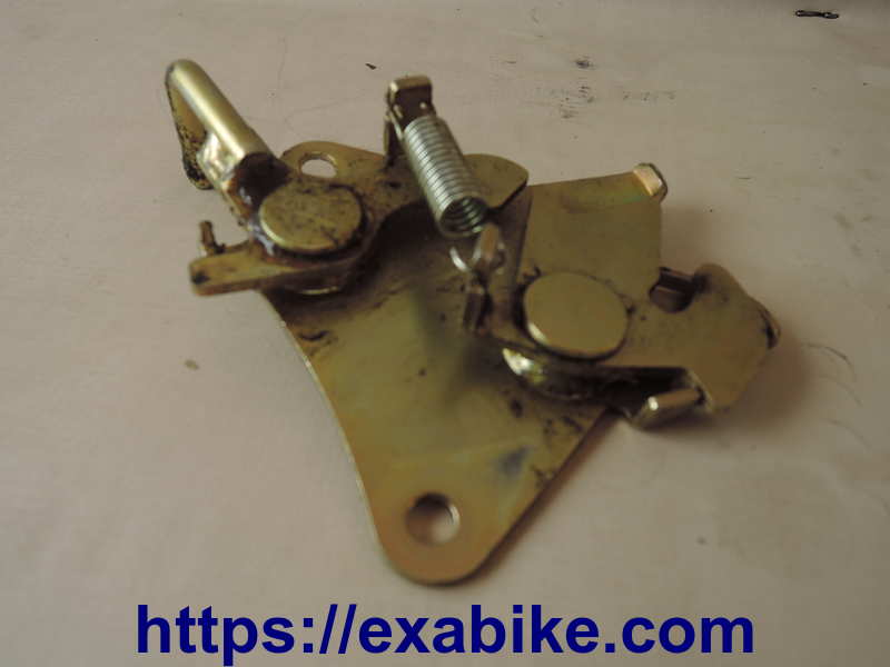 seat locker Honda CBR 125 - photo 1