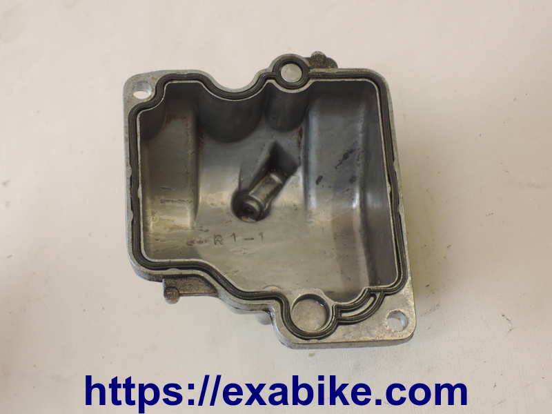 cuve de carburateur droit Suzuki RF 600 - photo 2