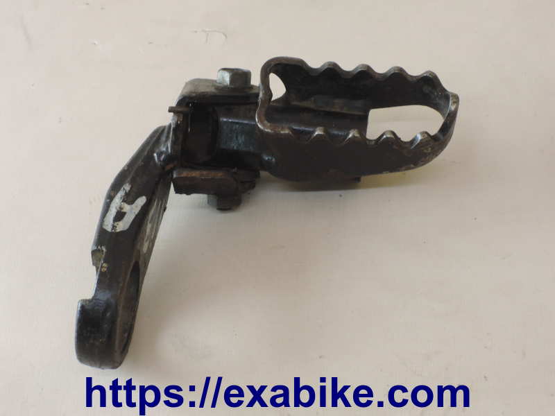 repose-pied avant droit Kawasaki KLR 250 - photo 1