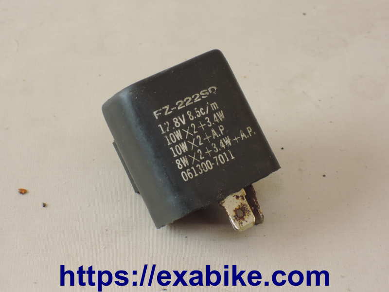 turn signal relay Yamaha 50 DTR - photo 1