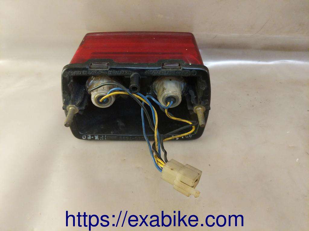 tail light Yamaha FZ 750 - photo 2