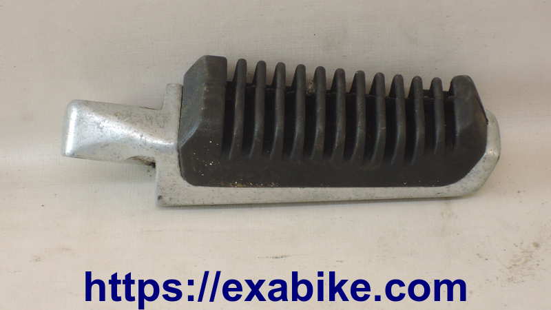 footrest, rear right Suzuki VX 800 - photo 1