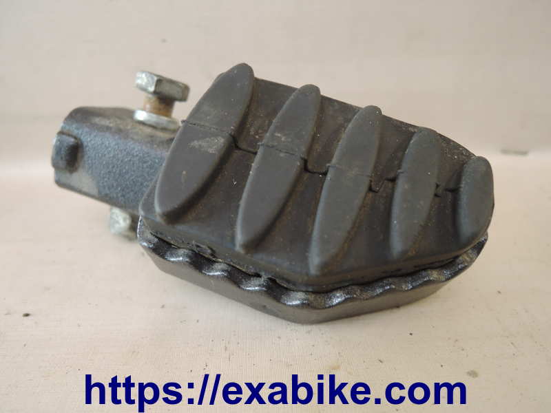 repose-pied avant droit Derbi 125 Terra - photo 1
