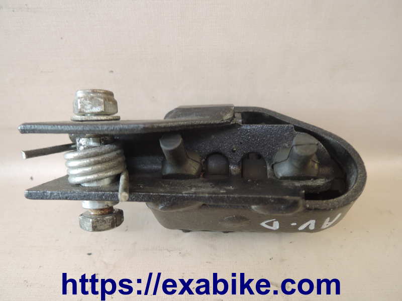 repose-pied avant droit Derbi 125 Terra - photo 2