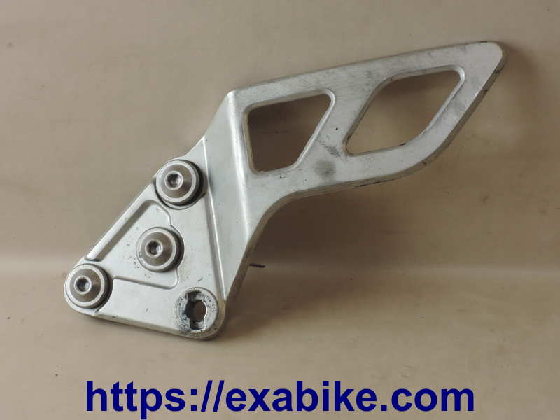 footrest plate, front left Suzuki GSF 1250 Bandit - photo 1