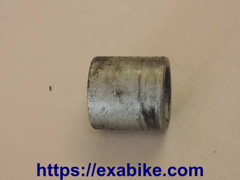 front wheel spacer Honda Hornet 600 - photo 1