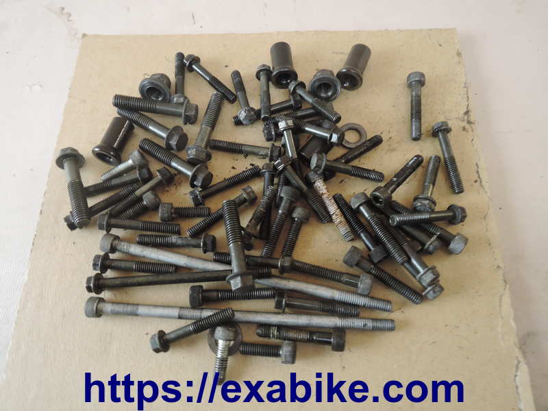 engine screws Yamaha XP 500 T-MAX - photo 1