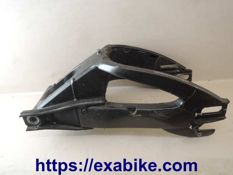 swingarm Suzuki GSX-S 1000 - photo 1