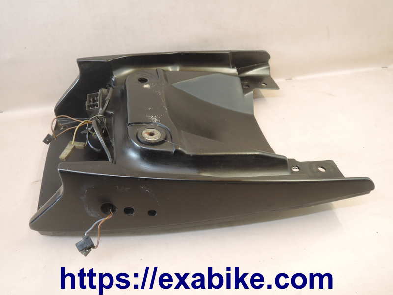 rear seat lower cowl BMW K75 - photo 2