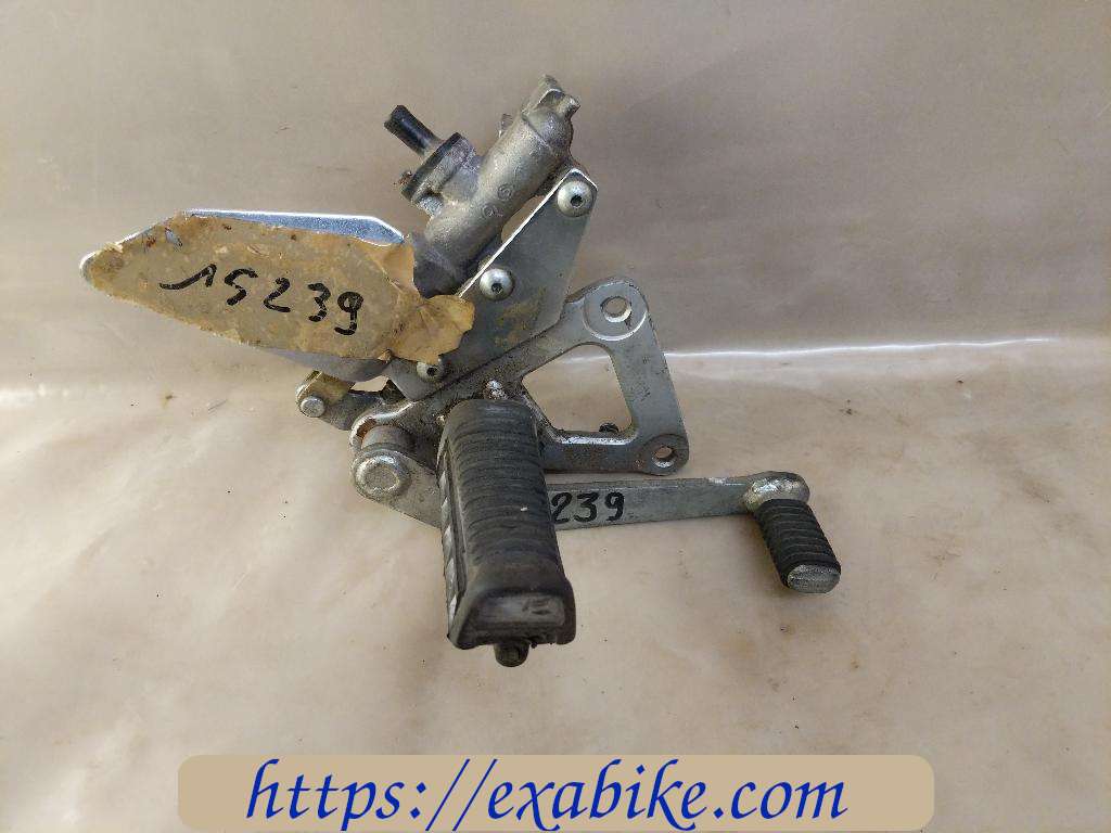 right older step Suzuki GSE 500 - photo 1