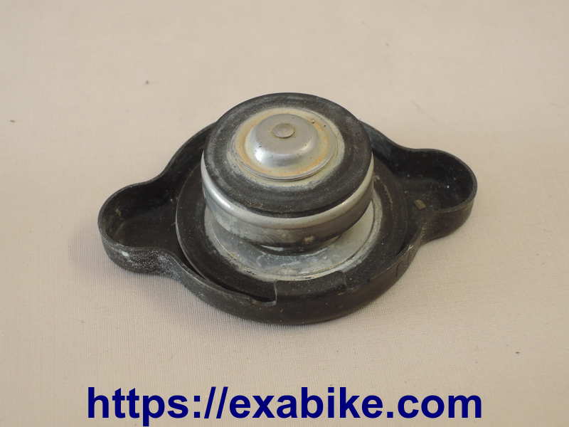 bouchon de radiateur Suzuki 400 Burgman - photo 2