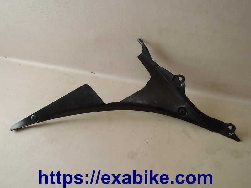 inside cowl, left Suzuki GSXR 1000 - photo 1