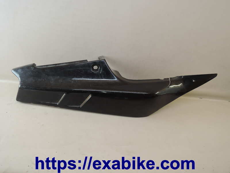 rear right cowling Suzuki RGV 250 - photo 1