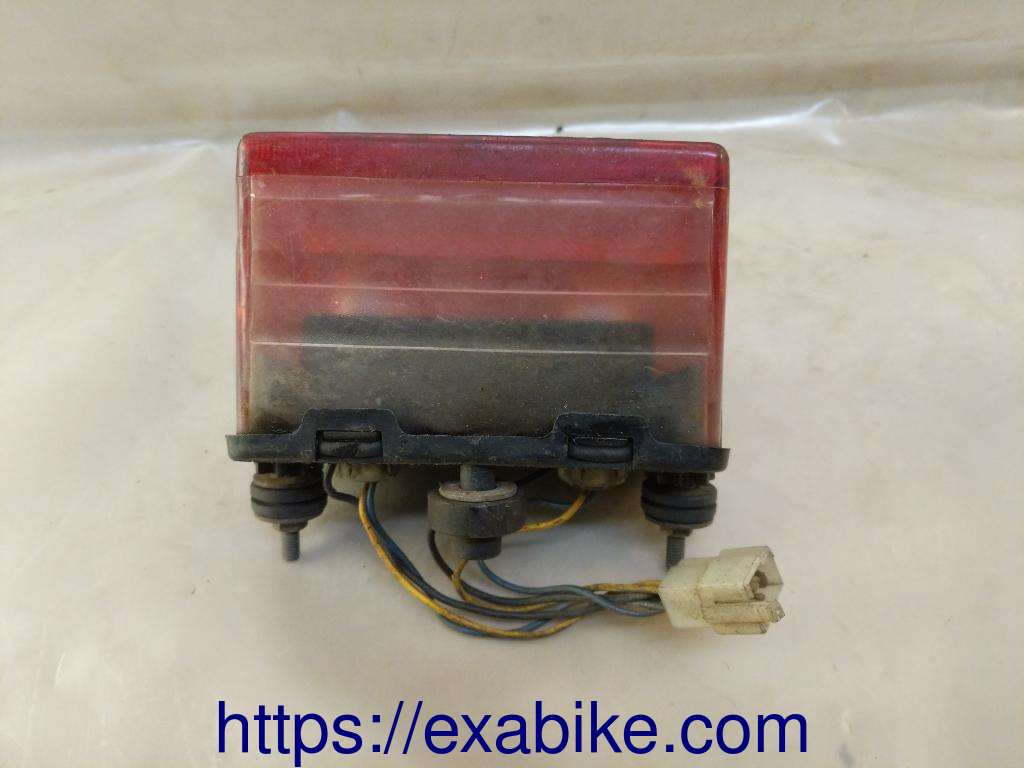 tail light Yamaha 600 FZR - photo 2