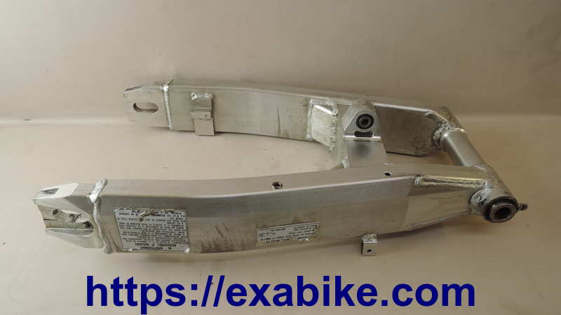 swingarm Honda CBR 1100 XX - photo 2