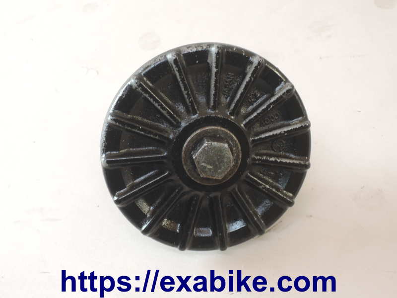 oil filter case Kawasaki Zephyr 550 - photo 1