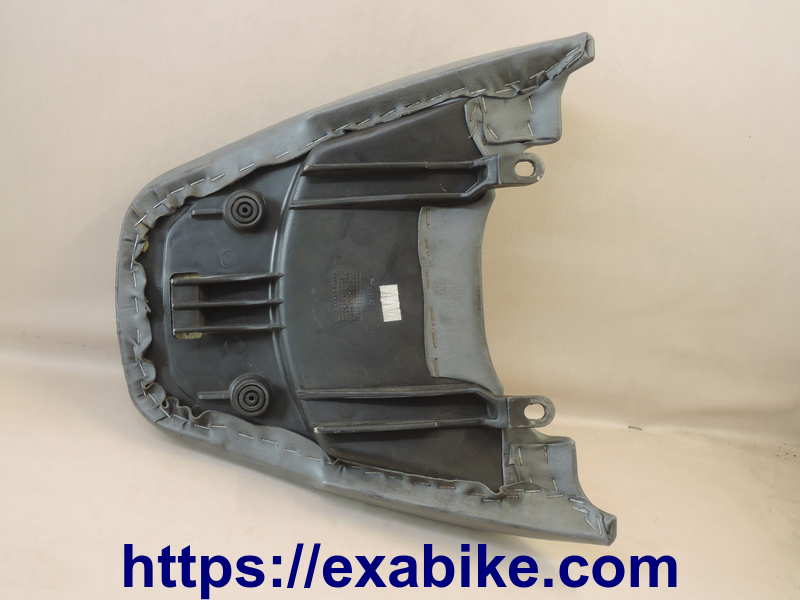 rear seat Yamaha 125 Majesty - photo 2