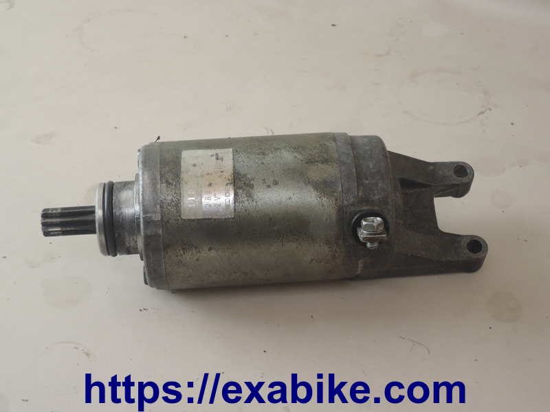 starting motor Suzuki Bandit 400 - photo 1