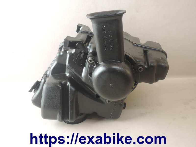 air cleaner case Kawasaki ER5 - photo 2