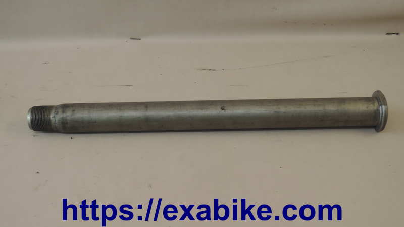 rear wheel axle Yamaha 1000 Fazer - photo 1