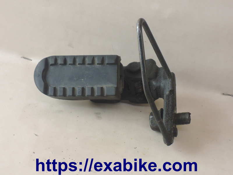 repose-pied avant gauche Yamaha TW 125 - photo 1