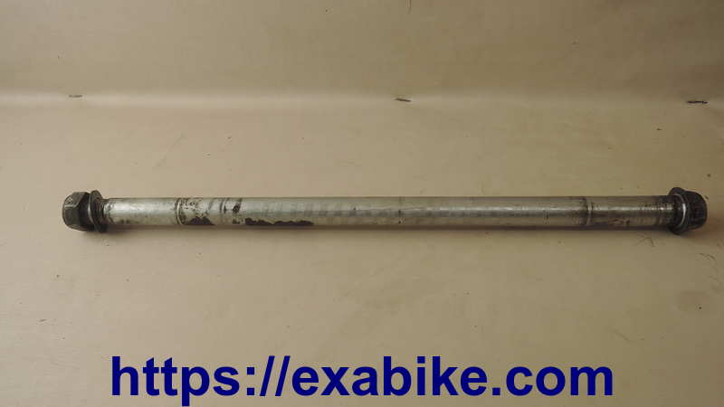 rear wheel axle Yamaha TW 125 - photo 1