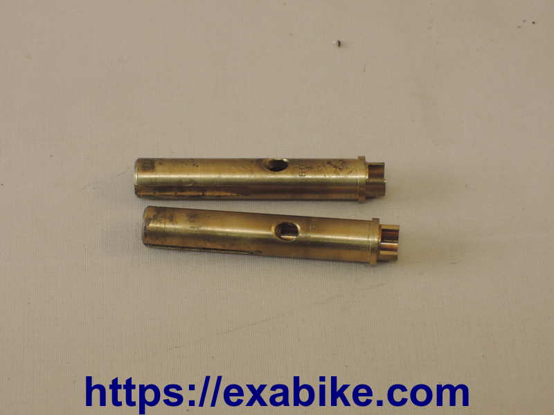 carburetor needle guid Yamaha TDM 850 - photo 1