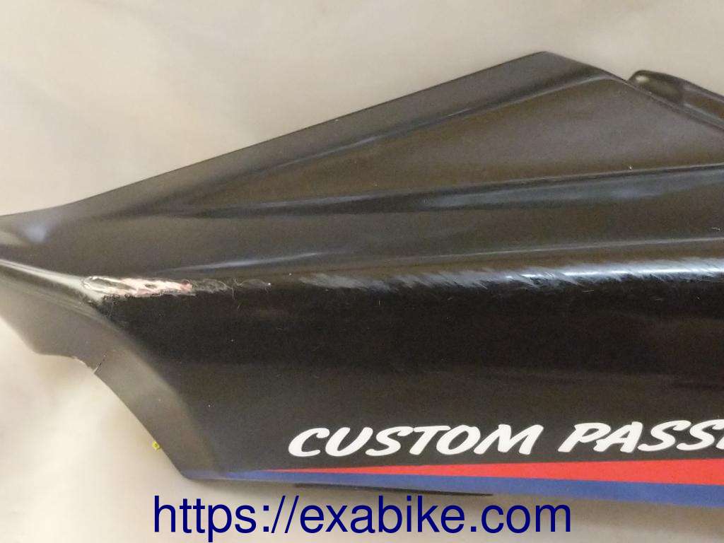 right rear cowl Yamaha FZS 600 Fazer - photo 2