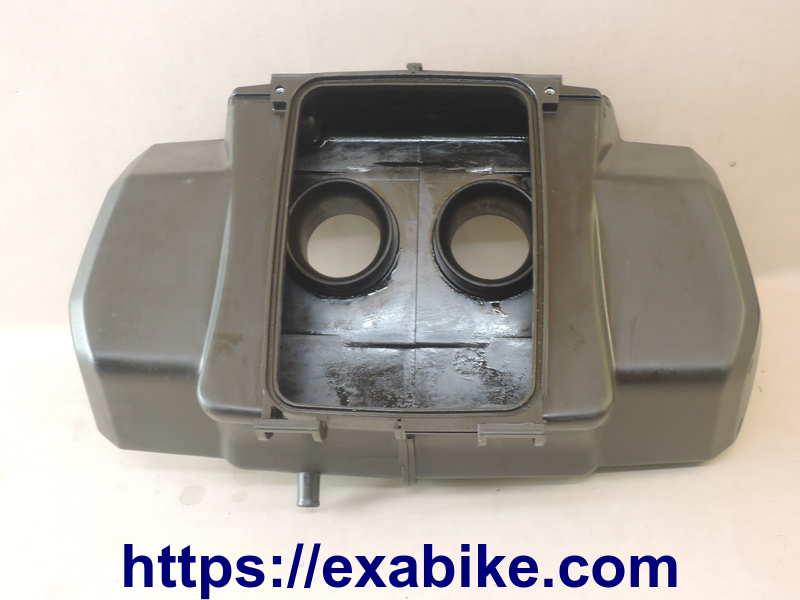 air cleaner case Suzuki GSF 650 Bandit - photo 2