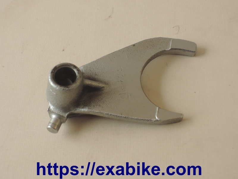 fourchette de boite Suzuki DR 600 - photo 1