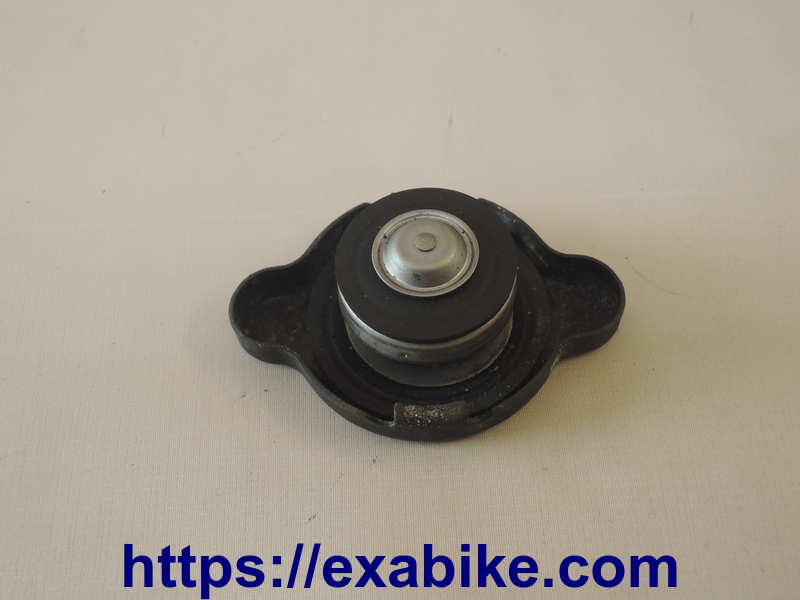 bouchon de radiateur Suzuki GSF 650 Bandit - photo 2