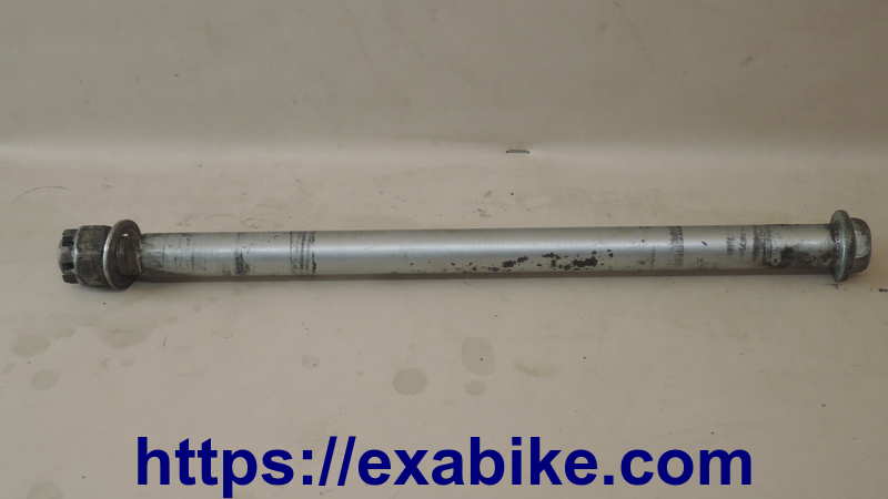axe de roue arrière Kawasaki Z 750 - photo 1