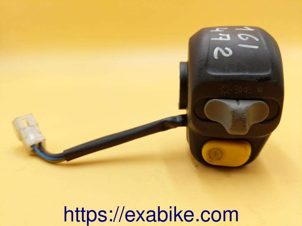 commodo droit Yamaha 125 Majesty - photo 3